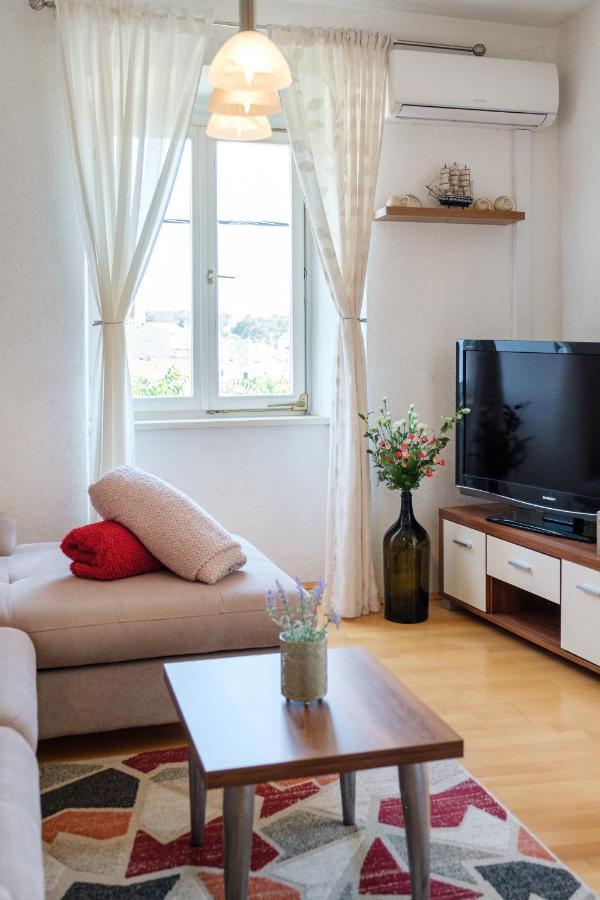 Apartman Mare Милна Экстерьер фото